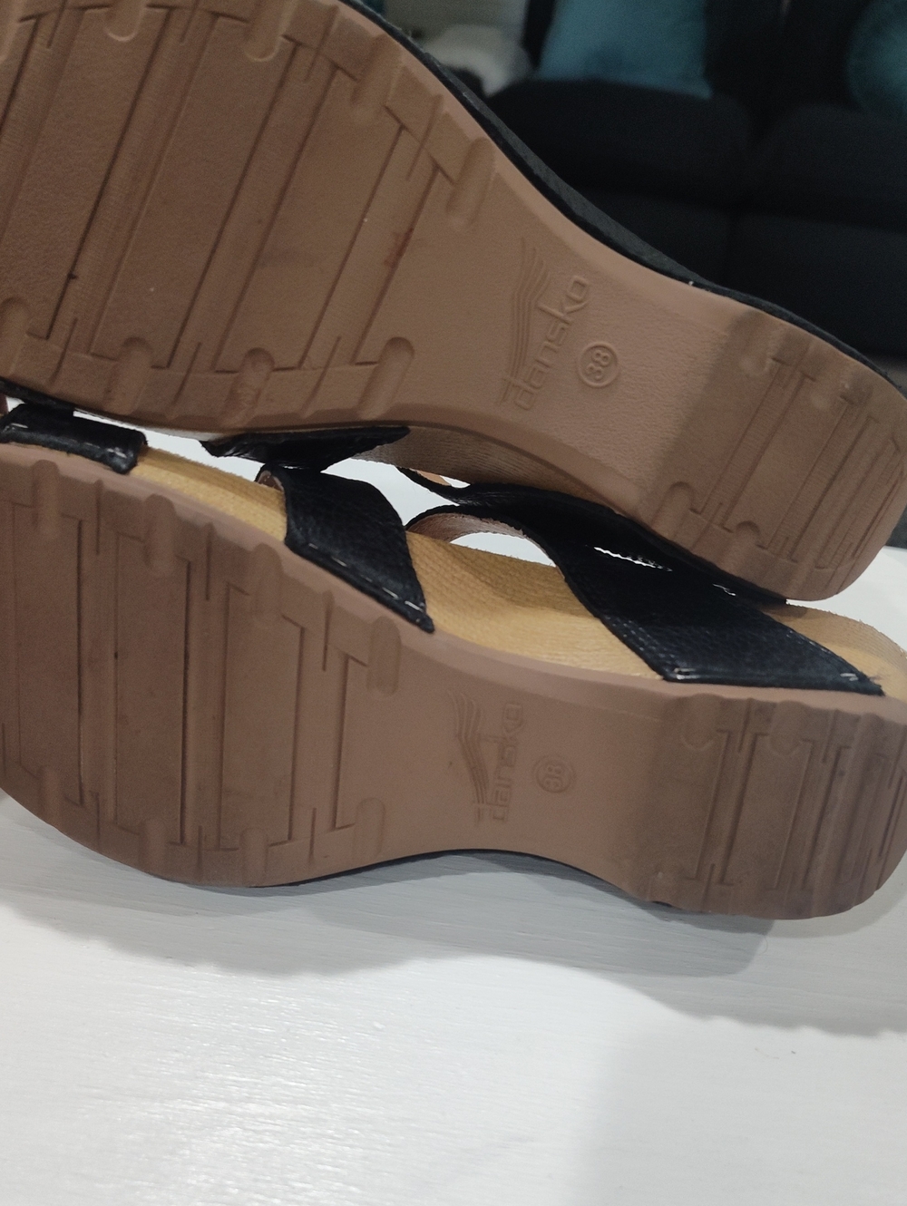 Dansko Tarin Black Leather Triple-Buckle Slide Wedge Sandals Size 38 - Picture 11 of 11